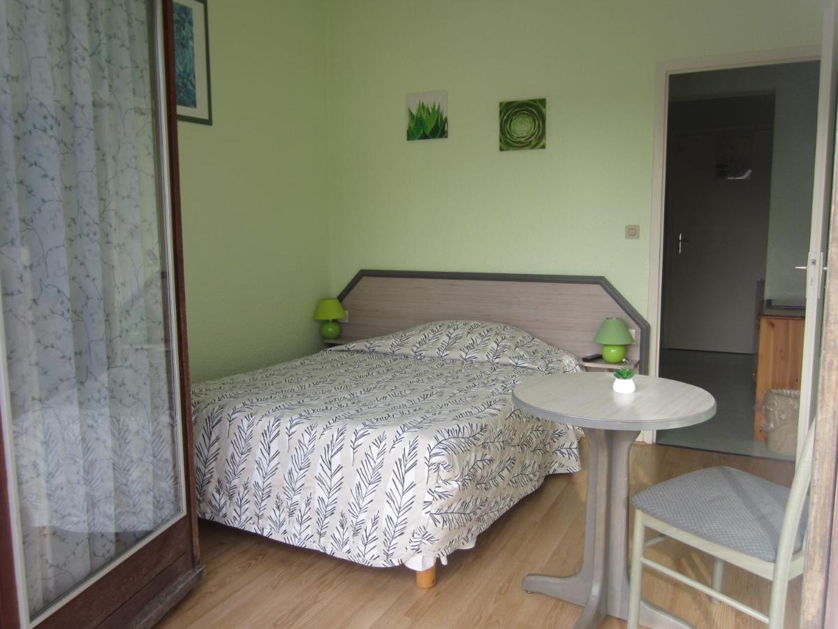 Hotel Cafe Du Palais Thonon-les-Bains Szoba fotó